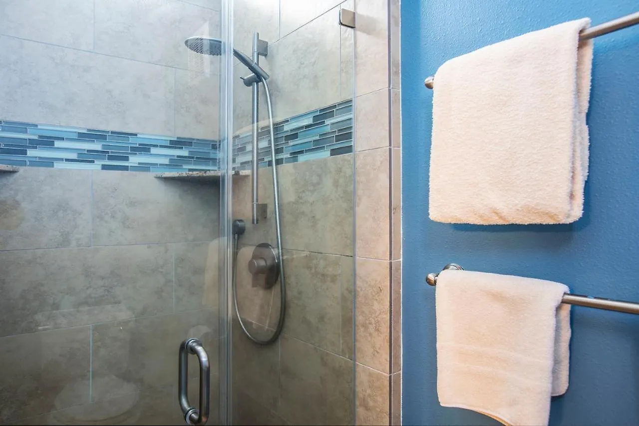 Prázdninový dům Ocean Views & Remodeled! Ks D6 - Sullivan Kahana
